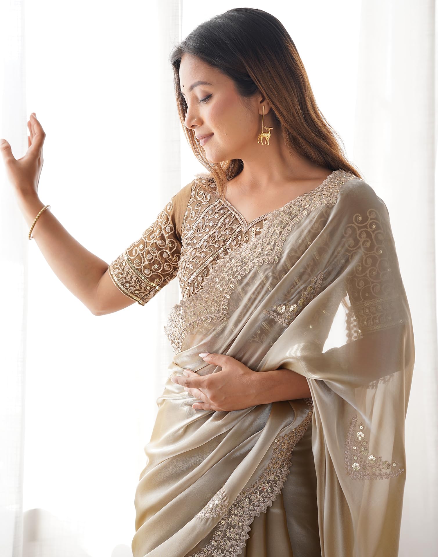 SIRIL Women's Organza Sequence Embroidery Scollped Border Saree With Unstitched Blouse Piece (4218S6634_Beige) - Image 3