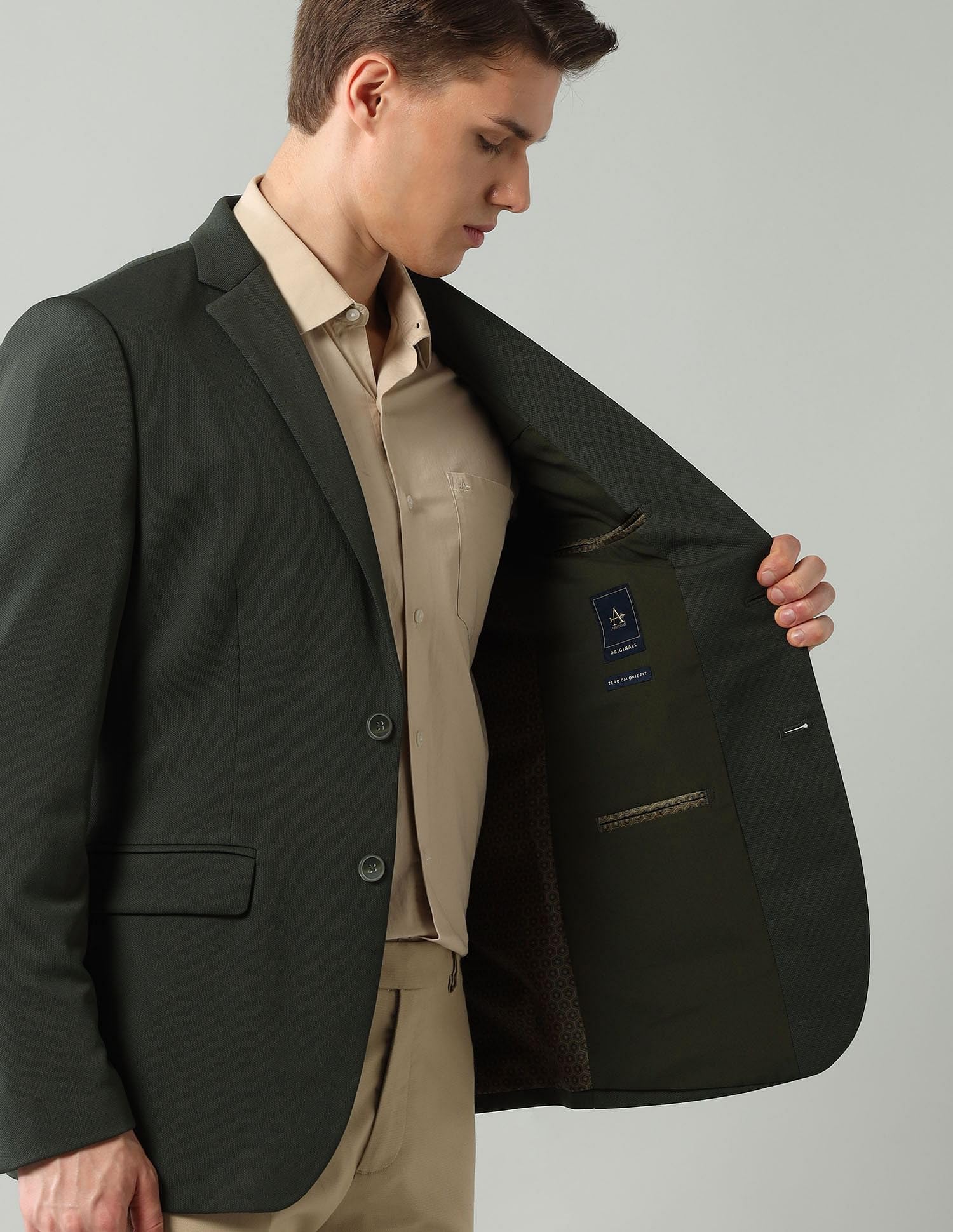 Arrow Men's Solid Full Sleeves Regular Fit Notch Lapel Collar Polyester Blazer Olive - Image 4