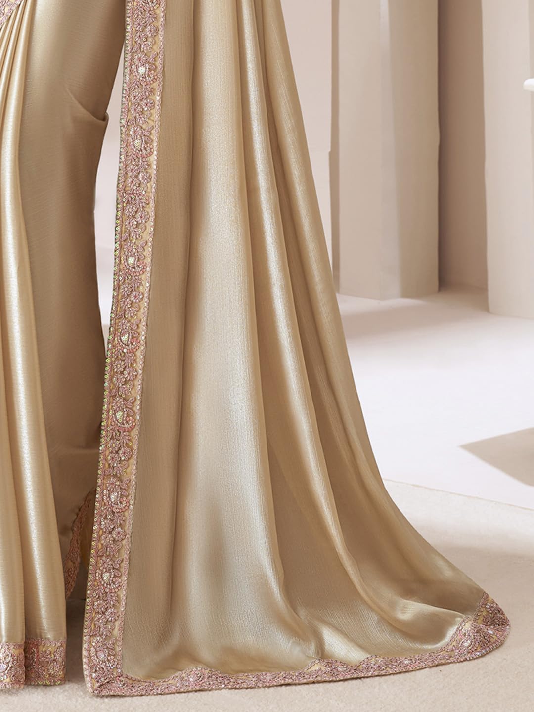 AKHILAM Women's Cream Pure Chiffon Embellished Saree With Unstitched Blouse (SNDLWOD1303_TFH) - Image 3