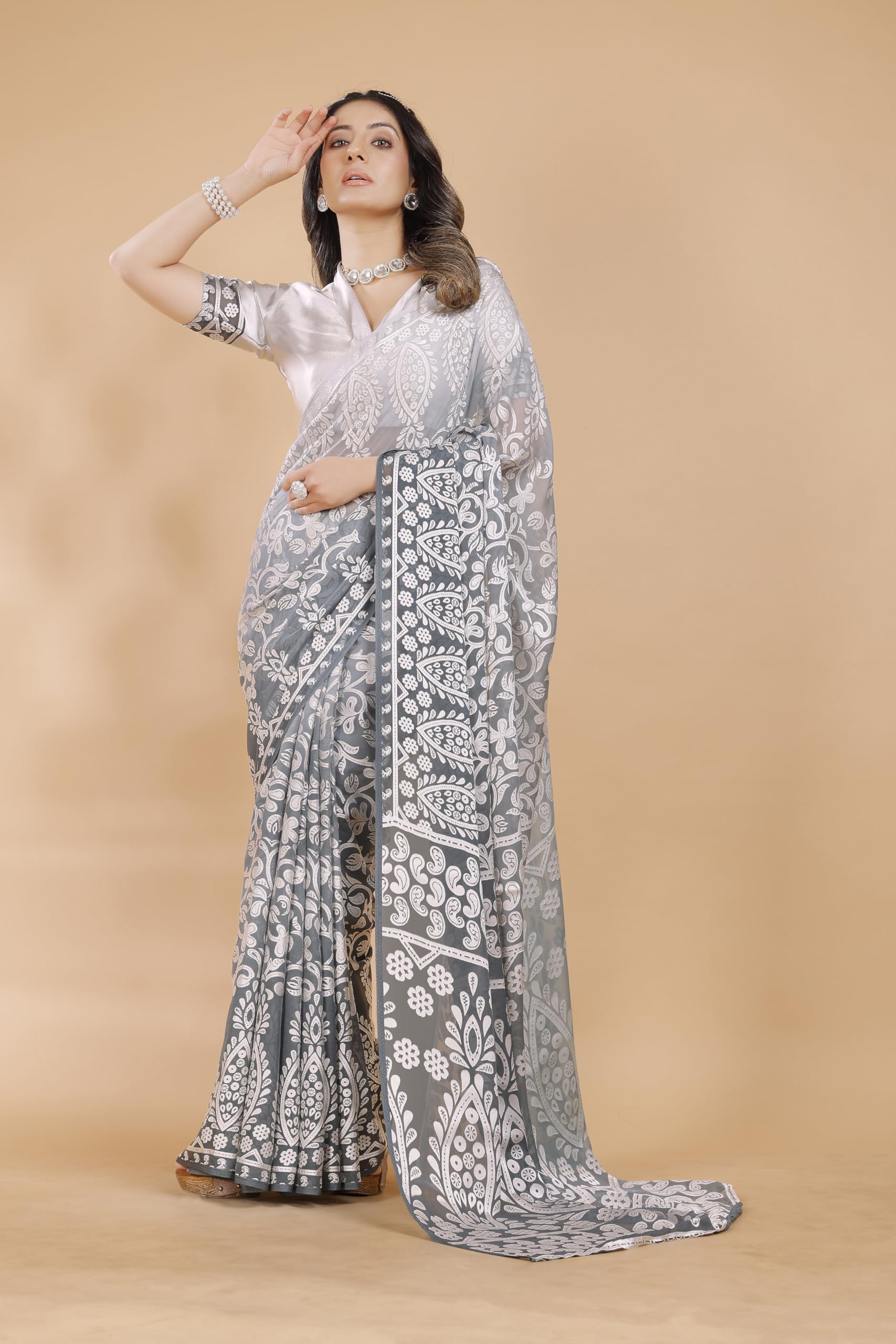Garden Vareli Women Viscose Brasso Floral Print Saree With Unstitched Blouse Piece 73440 - Grey - Image 3