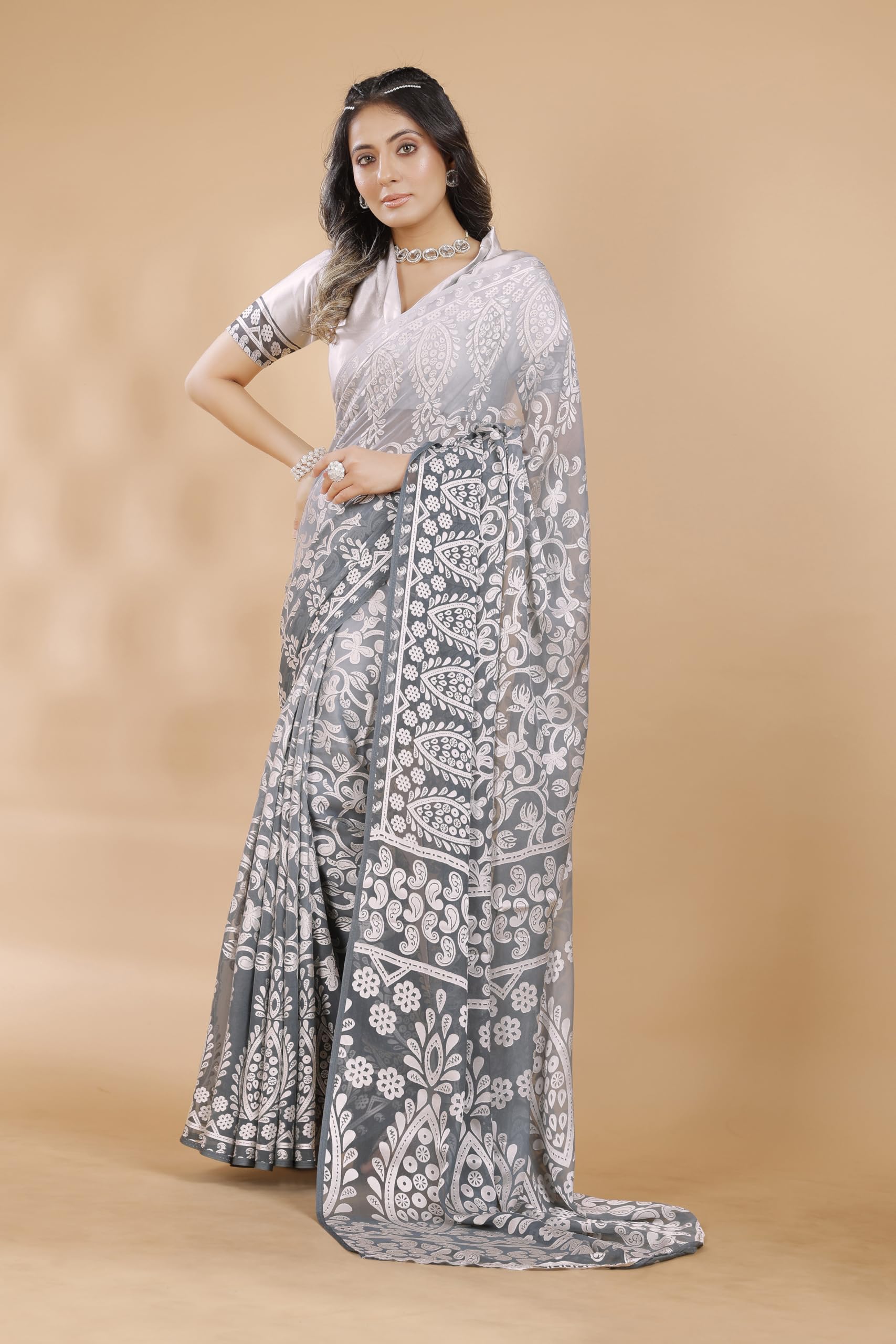 Garden Vareli Women Viscose Brasso Floral Print Saree With Unstitched Blouse Piece 73440 - Grey - Image 4