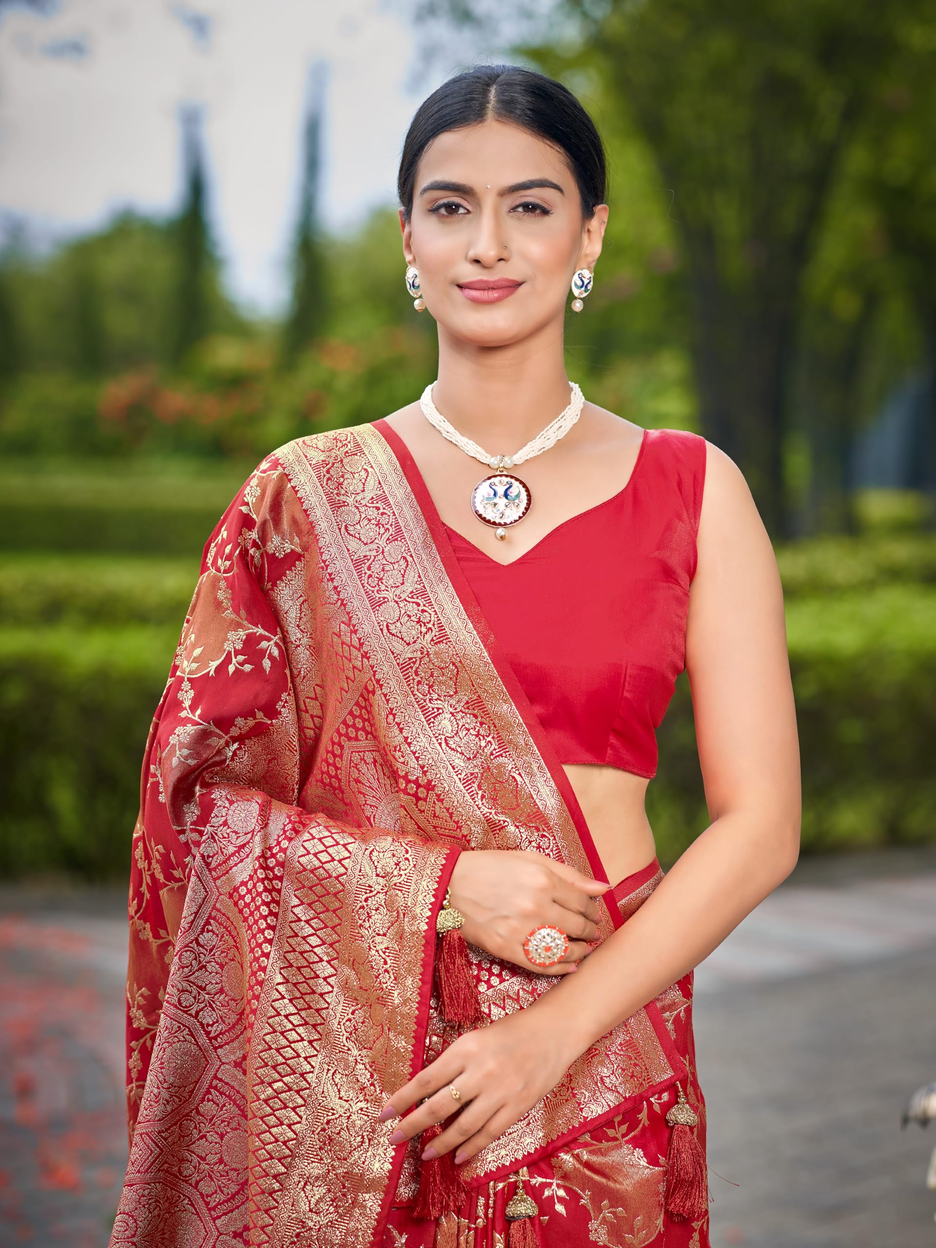 MANOHARI Women's Most Trendy Banarasi Satin Silk Woven Vibrant Red Saree With Heavy Jacquard Work Saree With Blouse Piece_MN2050 - Image 5
