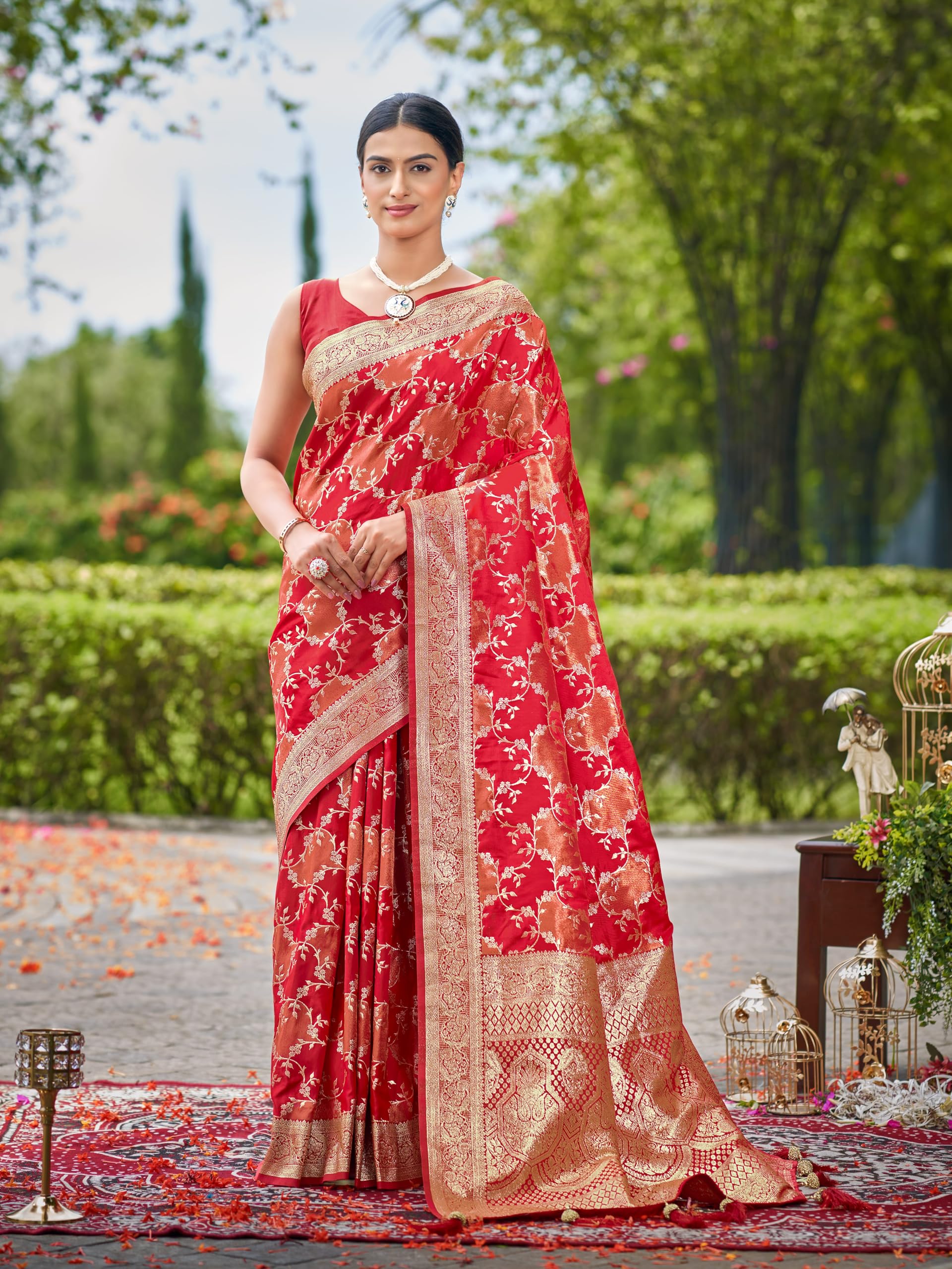 MANOHARI Women's Most Trendy Banarasi Satin Silk Woven Vibrant Red Saree With Heavy Jacquard Work Saree With Blouse Piece_MN2050 - Image 9
