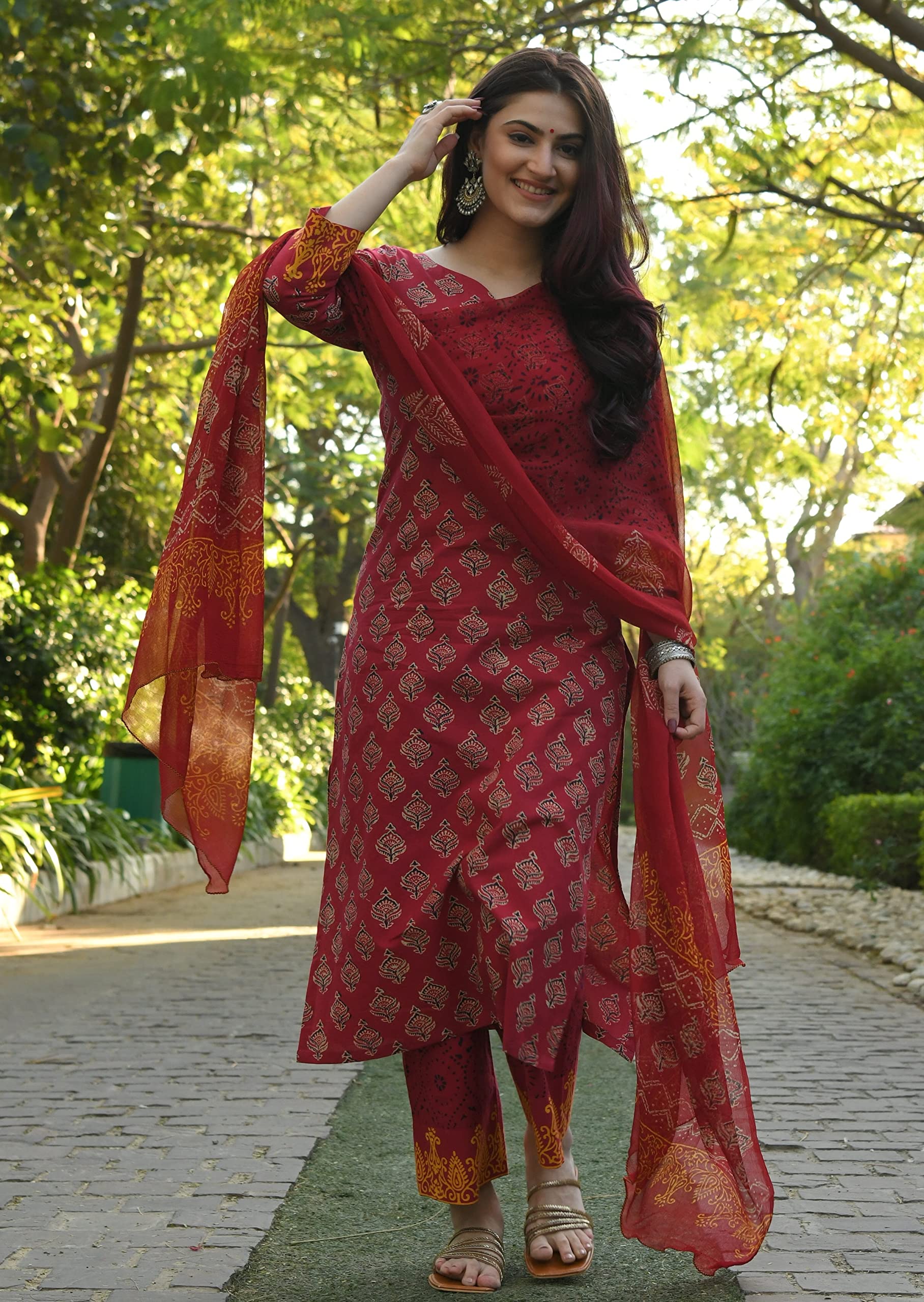 KLOSIA Women Printed Kurta and Pant Set with Dupatta (Medium) Maroon - Image 3