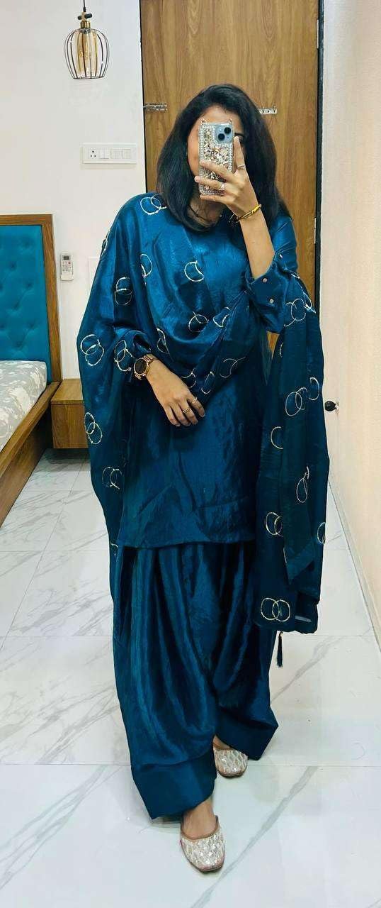 Women's Fendi Silk Solid Muslim Straight Kurti with Pant and Dupatta Set (Blue) - Image 4