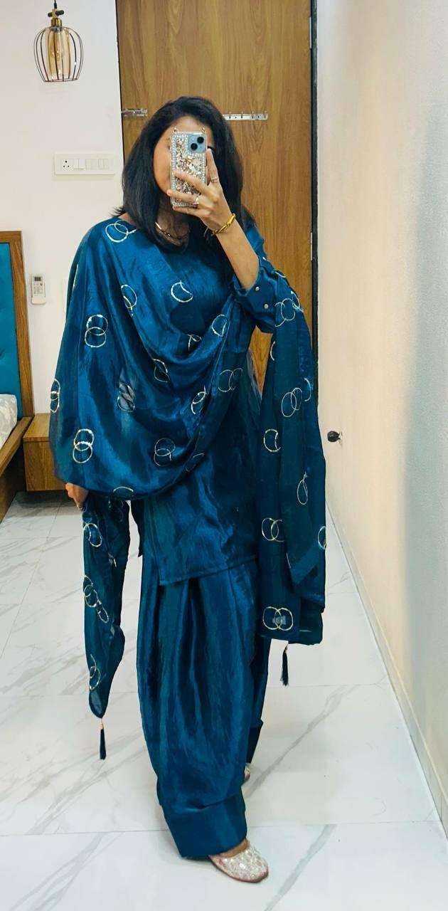 Women's Fendi Silk Solid Muslim Straight Kurti with Pant and Dupatta Set (Blue) - Image 2